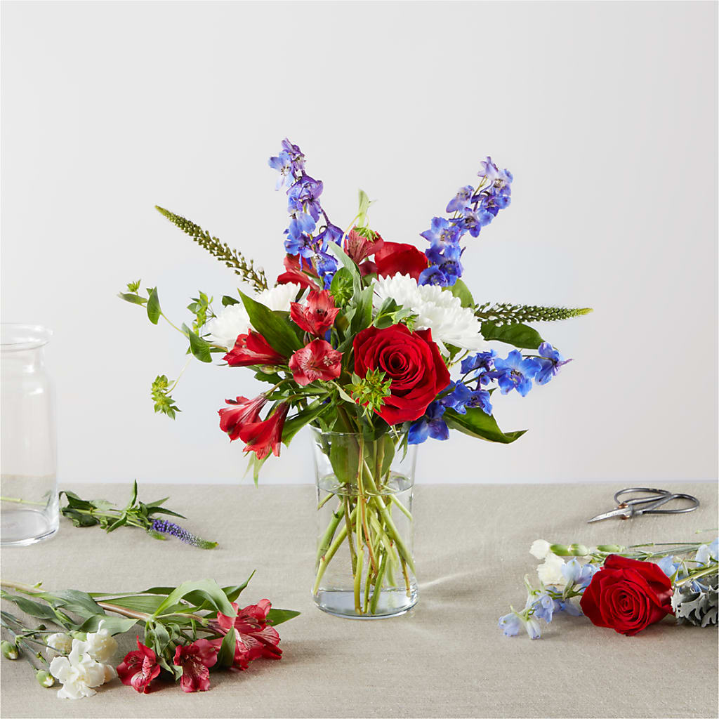 Star Spangled - A Florist Original – Dalias Flowers, Cornelius NC