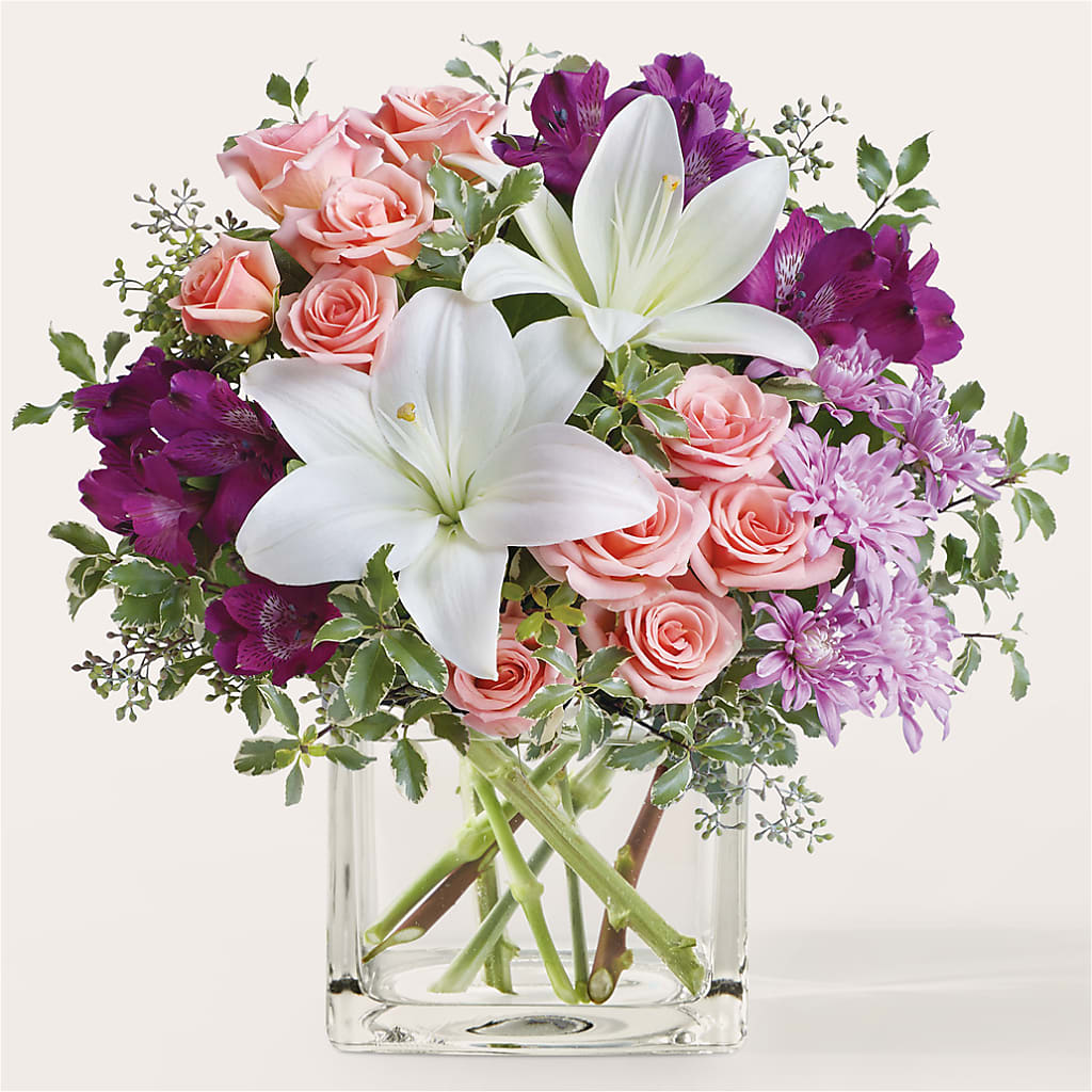 Mani Pedi Bouquet – Dalias Flowers, Cornelius NC