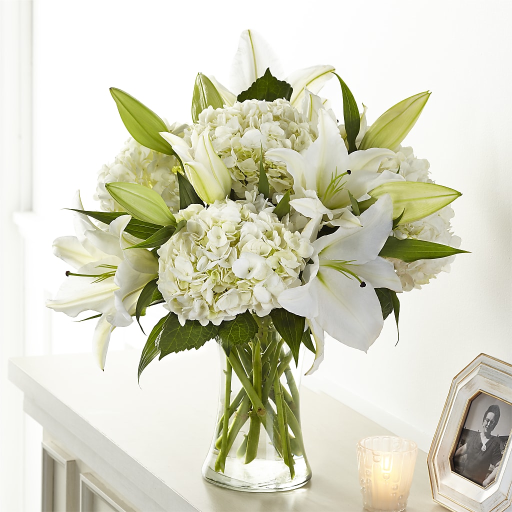 Compassionate Lily Bouquet – Dalias Flowers, Cornelius NC