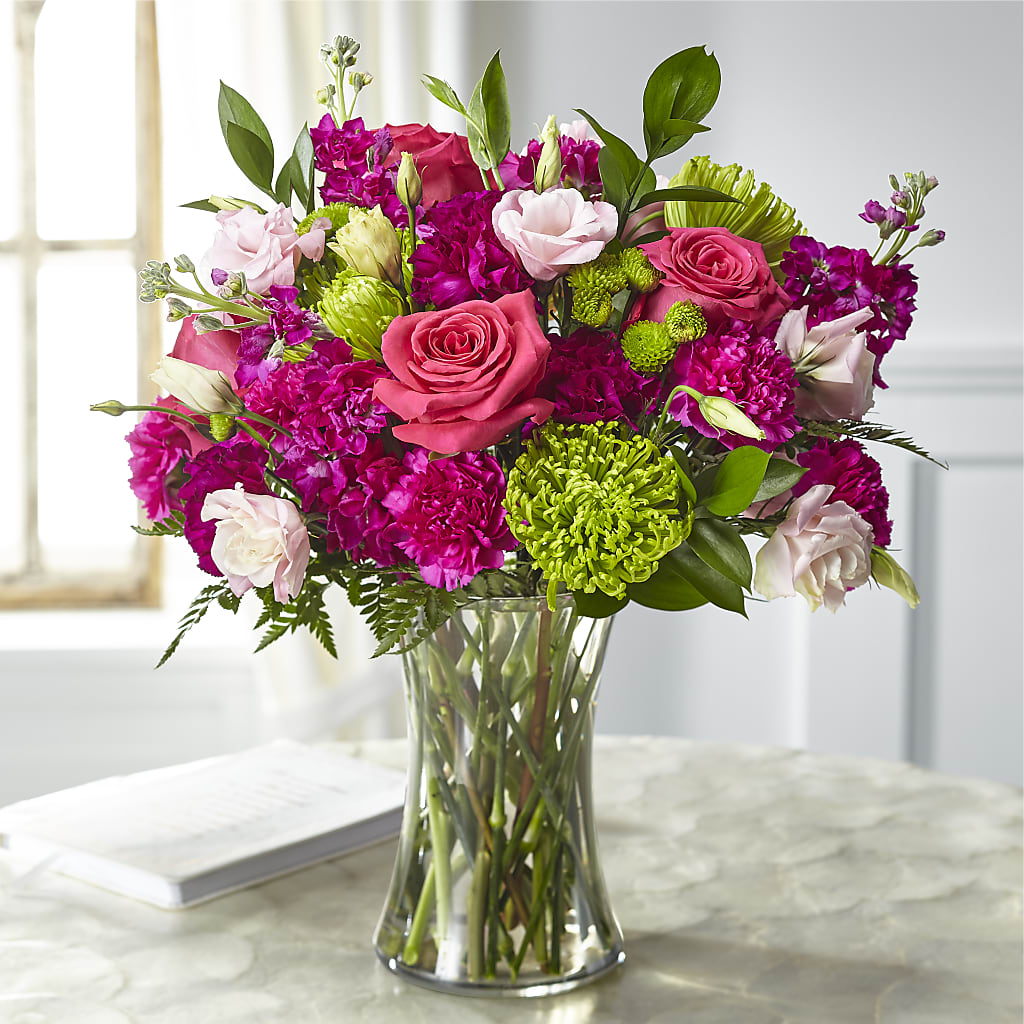 Everlasting Embrace Bouquet – Dalias Flowers, Cornelius NC