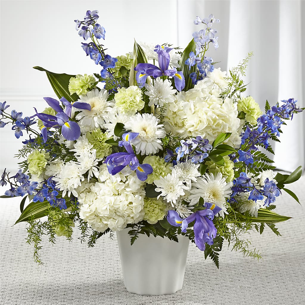 Soft Serenity Floor Basket – Dalias Flowers, Cornelius NC