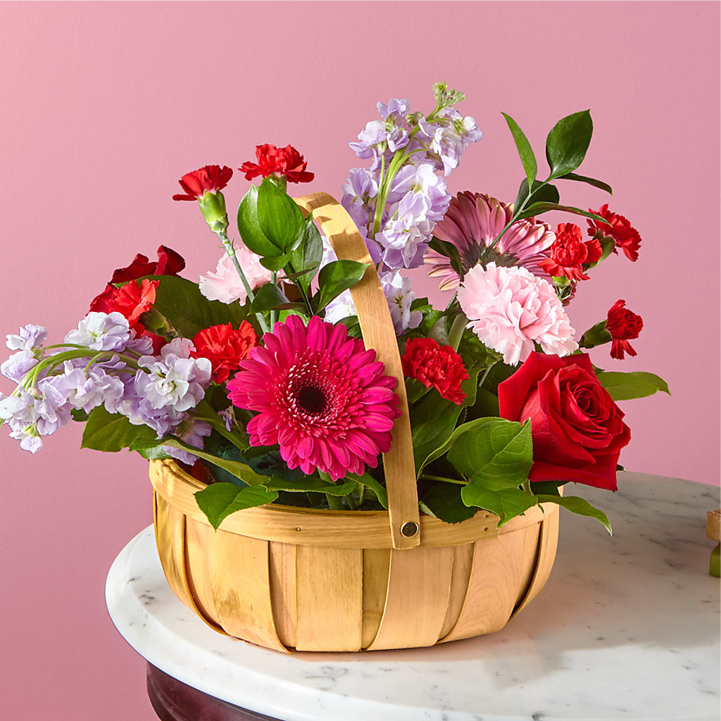 Pink Picnic Basket – Dalias Flowers, Cornelius NC
