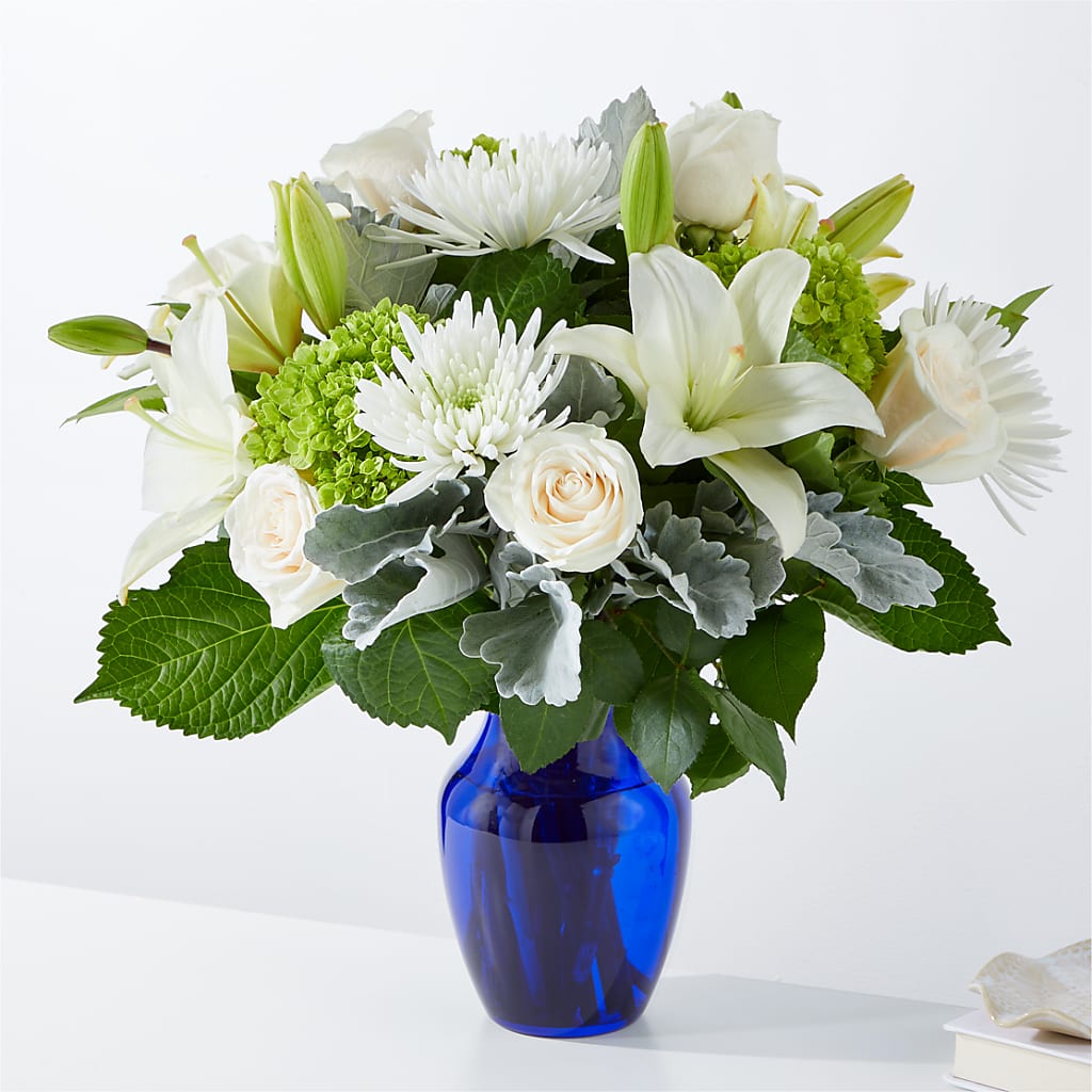 Snowy Dreams Bouquet – Dalias Flowers, Cornelius NC