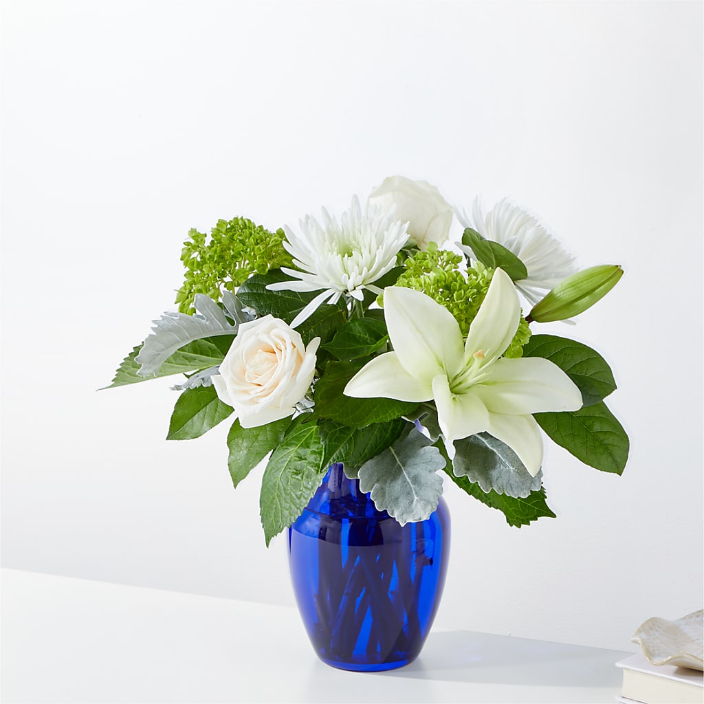 Snowy Dreams Bouquet – Dalias Flowers, Cornelius NC