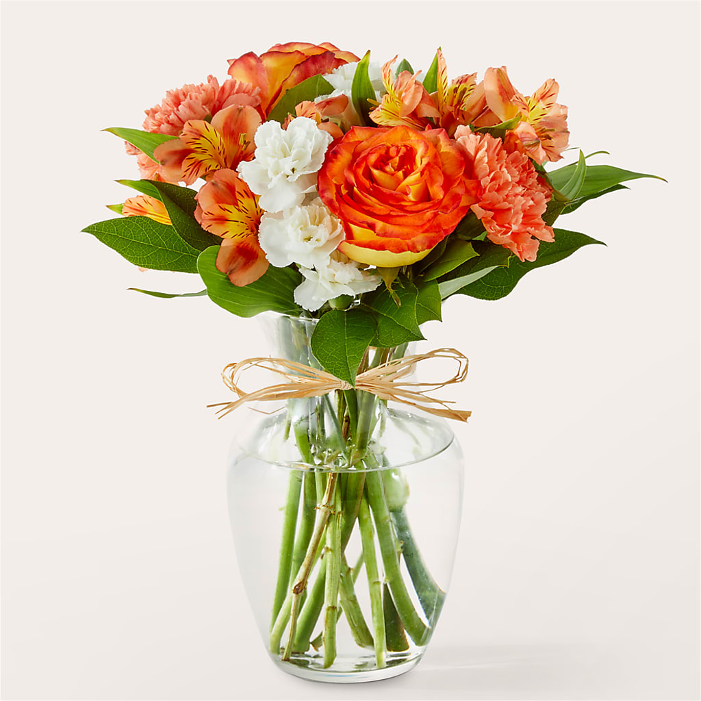 Apricot Glow Bouquet – Dalias Flowers, Cornelius NC