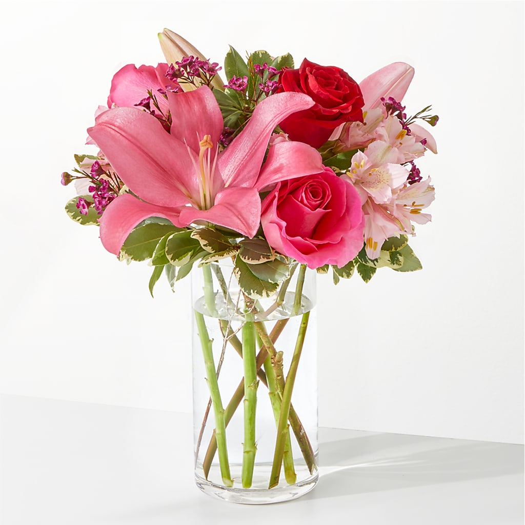 Lucky in Love Bouquet – Dalias Flowers, Cornelius NC