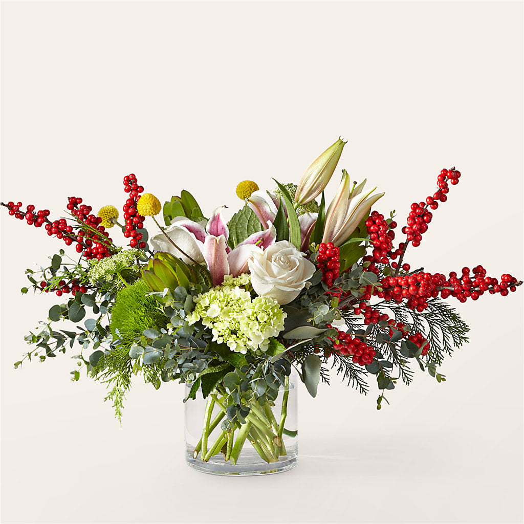 Berry & Bright Bouquet – Dalias Flowers, Cornelius NC