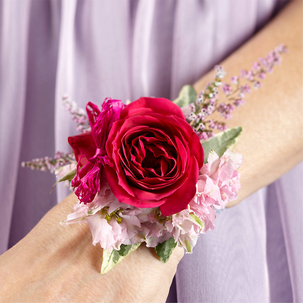 Rose Charm Corsage – Dalias Flowers, Cornelius NC