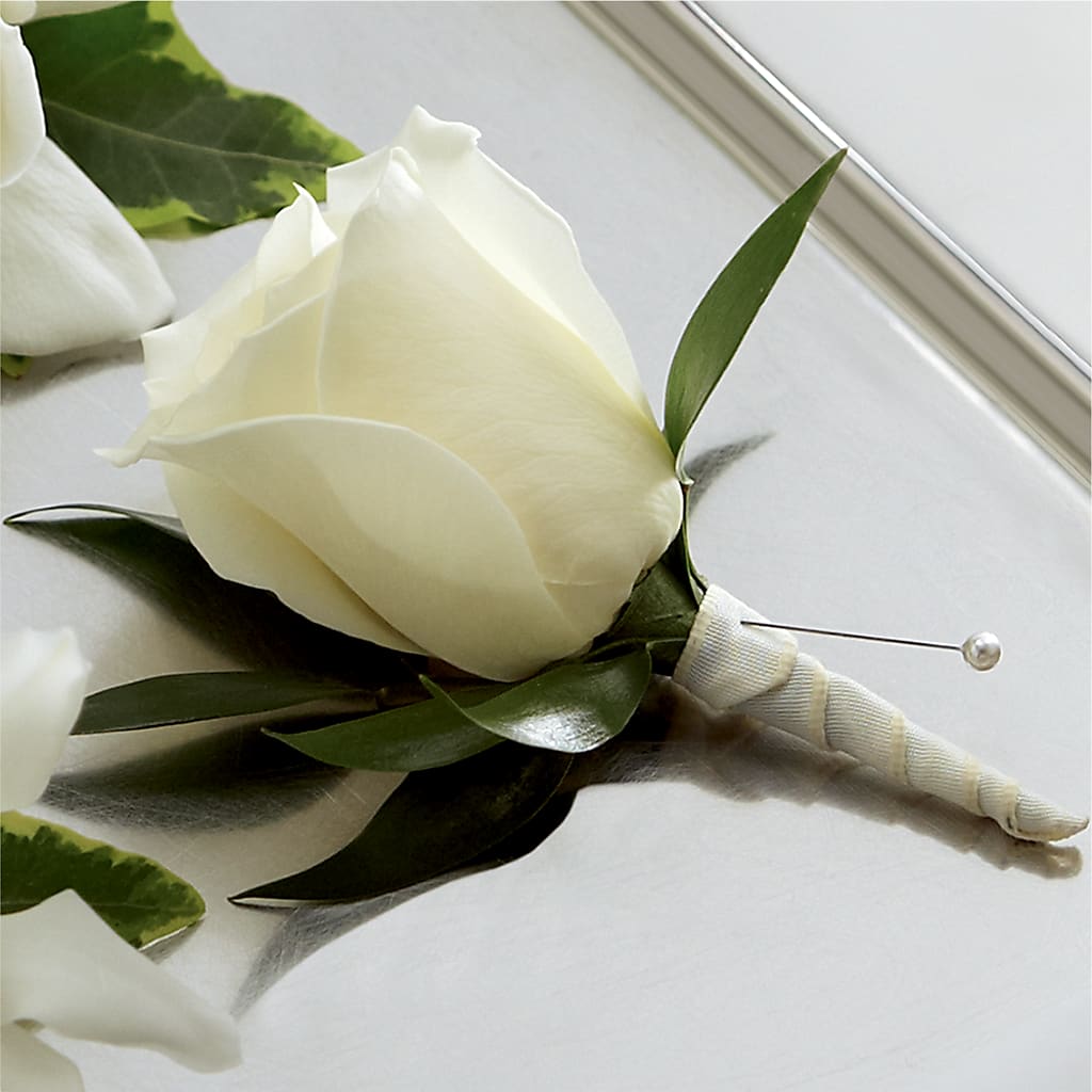 White Rose Boutonniere – Dalias Flowers, Cornelius NC