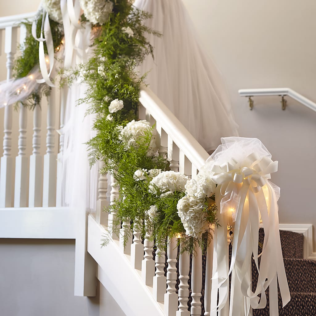 Champagne Dreams Garland – Dalias Flowers, Cornelius NC
