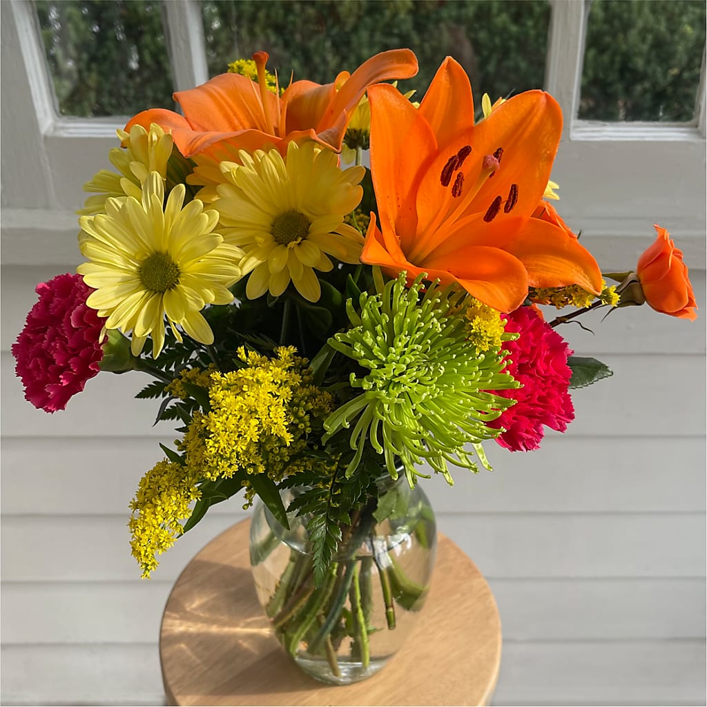 Bold & Bright – A Florist Original –  Dalias Flowers, Cornelius NC