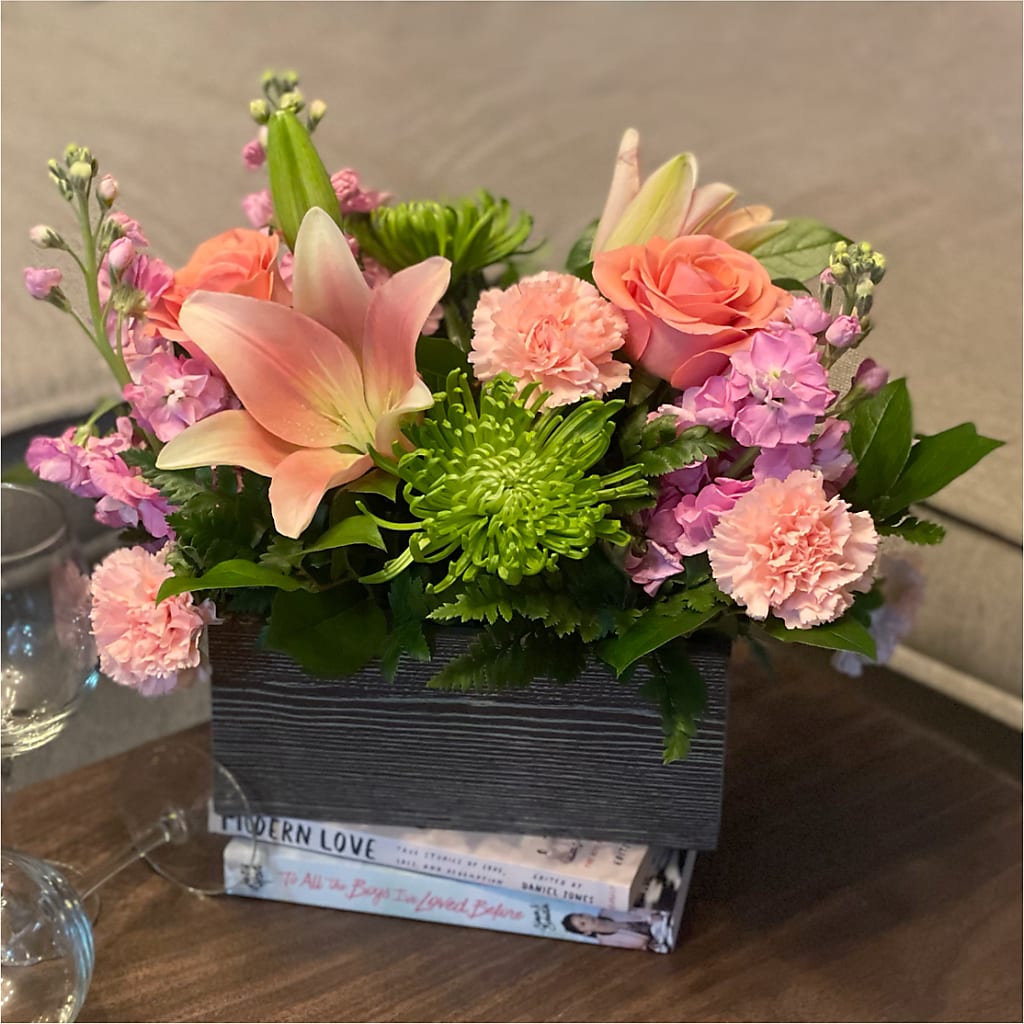Beautiful Spirit Basket –  Dalias Flowers, Cornelius NC