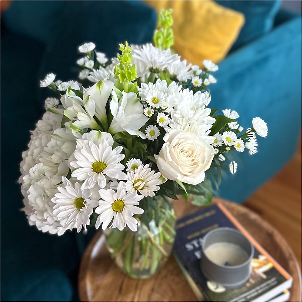 Classic Ivory – A Florist Original –  Dalias Flowers, Cornelius NC