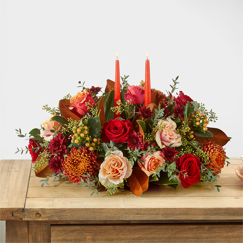 Gather Near Centerpiece –  Dalias Flowers, Cornelius NC